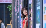 Phụ nữ Công an Hà Nội thướt tha áo dài xuống phố trong ngày 8-3